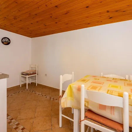 Bugenvilija Apartman *