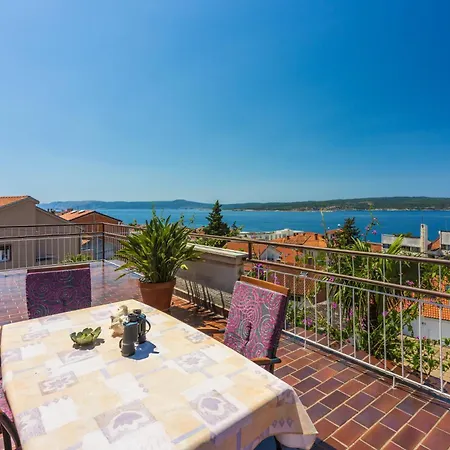 Bugenvilija Apartman Crikvenica